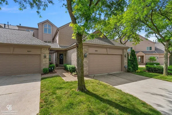 $690,000 | 26031 North Harbour Pointe Drive North, Unit #9, Harrison Township, MI 48045