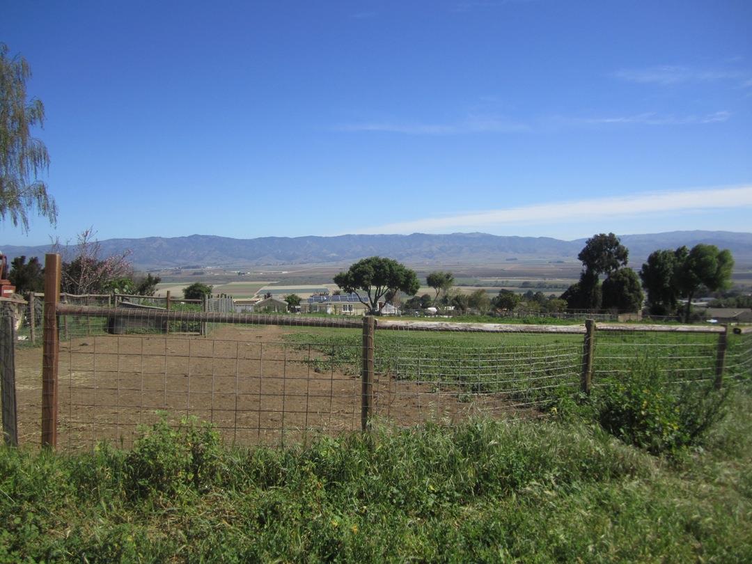 888 River Road Salinas, CA 93908 - Photo 3 of 6 Gallery Image 3