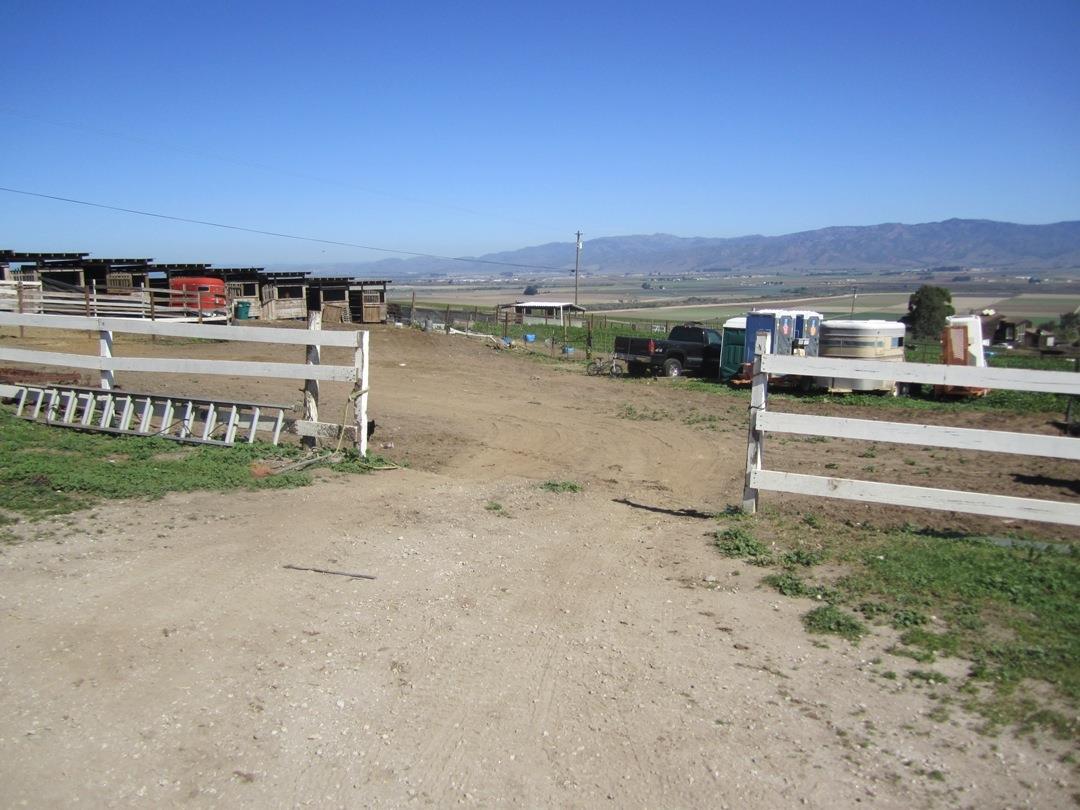 888 River Road Salinas, CA 93908 - Photo 5 of 6 Gallery Image 5