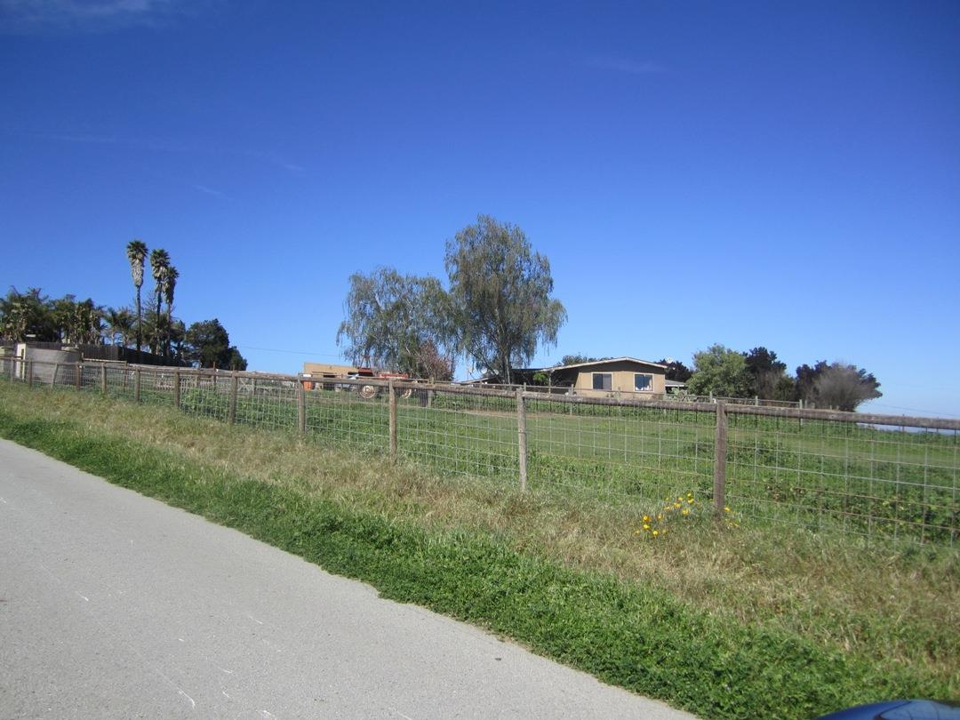 888 River Road Salinas, CA 93908 - Photo 6 of 6 Gallery Image 6