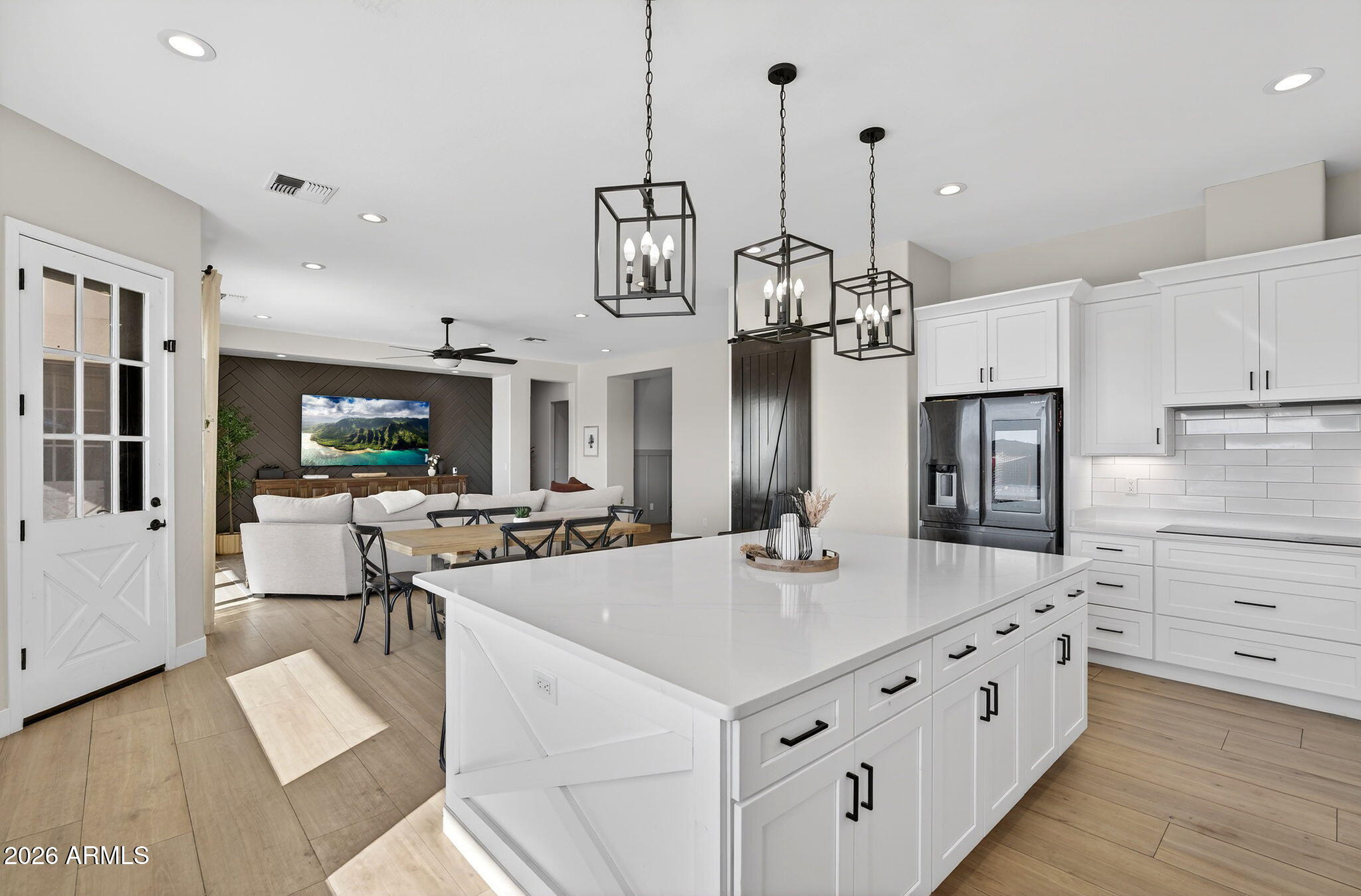 629 West Cloud Road Phoenix, AZ 85086 - Photo 12 of 47 14-web-or-mls-32-W Cloud Rd