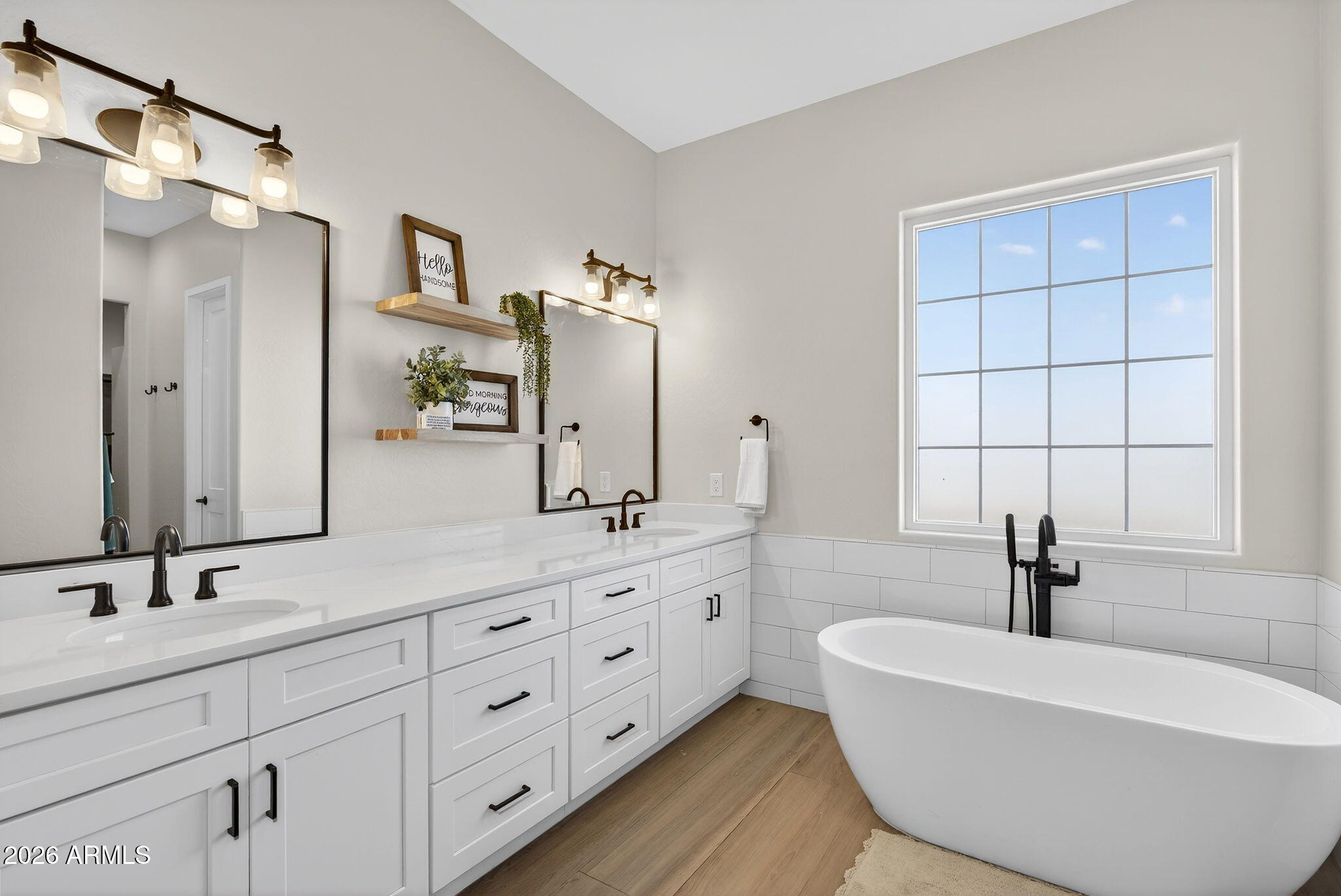 629 West Cloud Road Phoenix, AZ 85086 - Photo 20 of 47 25-web-or-mls-18-W Cloud Rd