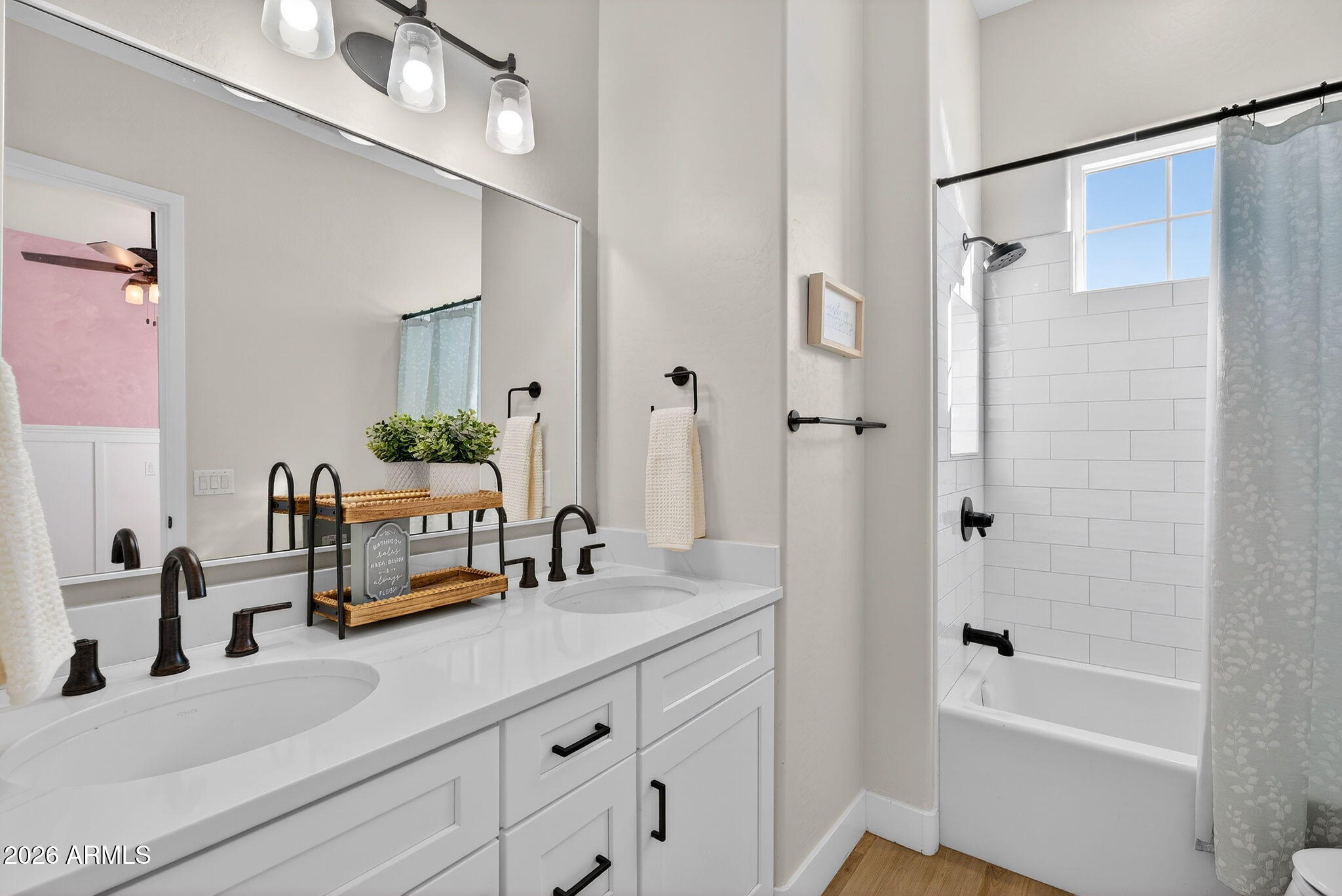 629 West Cloud Road Phoenix, AZ 85086 - Photo 29 of 47 36-web-or-mls-04-W Cloud Rd