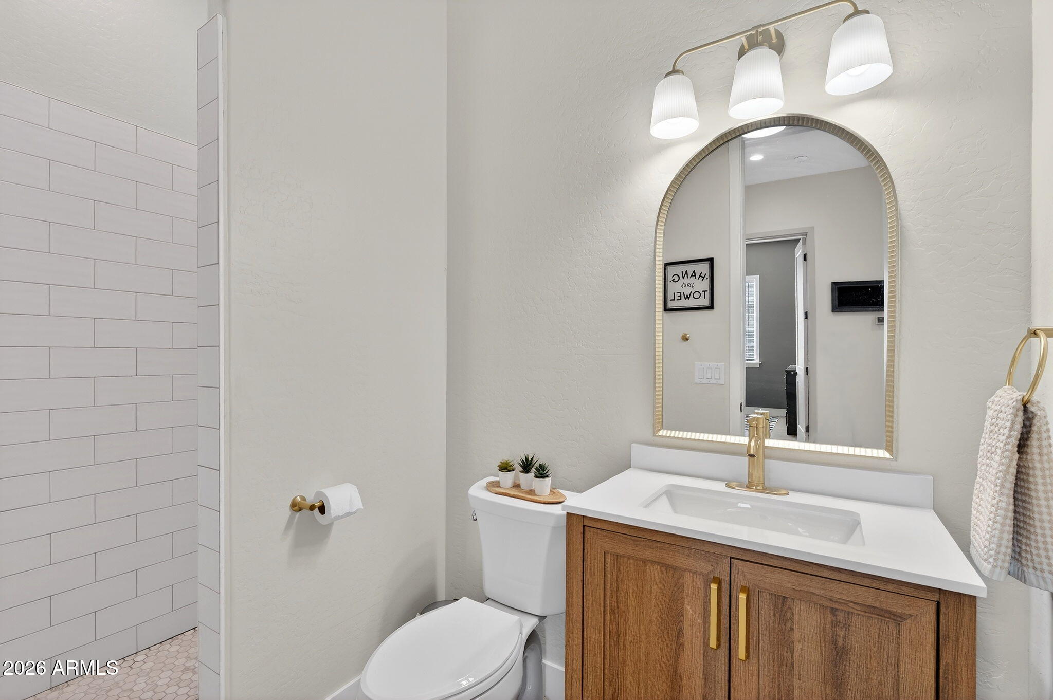 629 West Cloud Road Phoenix, AZ 85086 - Photo 32 of 47 39-web-or-mls-10-W Cloud Rd