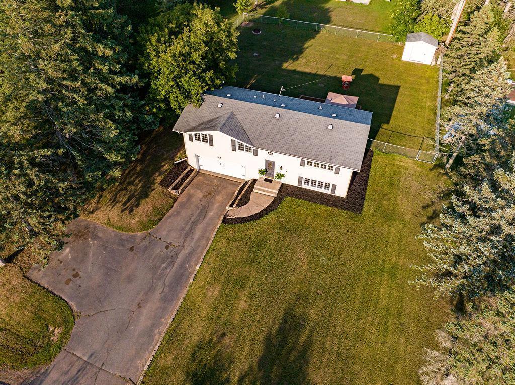 10 Hillside Road Esko, MN 55733 - Photo 2 of 35 Gallery Image 2