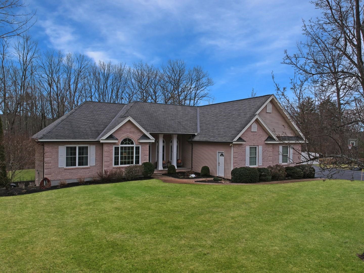 3 Edinburgh Road Windham, NH 03087 - Photo 2 of 40