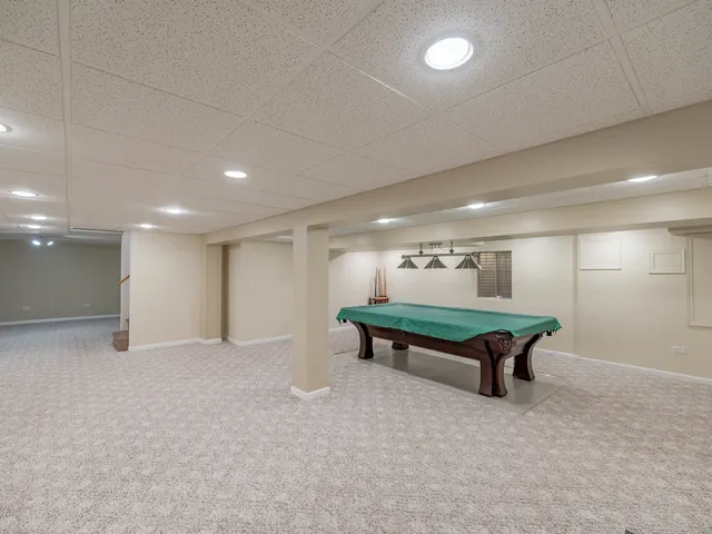 $384,900 | 4150 Midlane Drive, Wadsworth, IL 60083