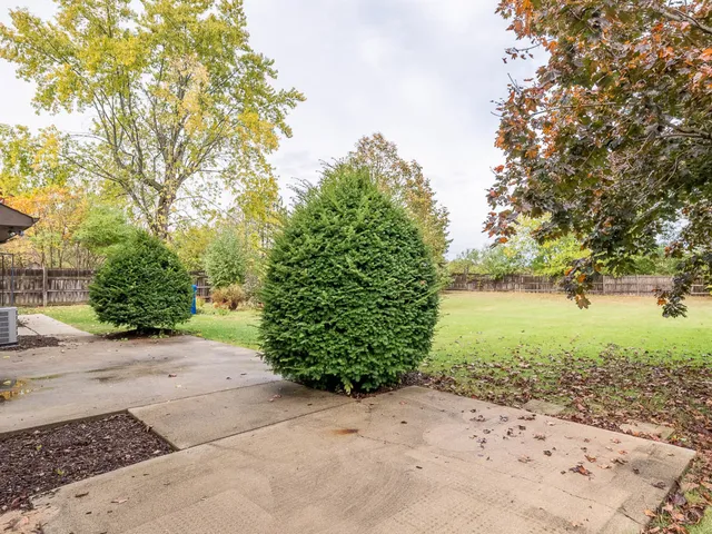 $384,900 | 4150 Midlane Drive, Wadsworth, IL 60083