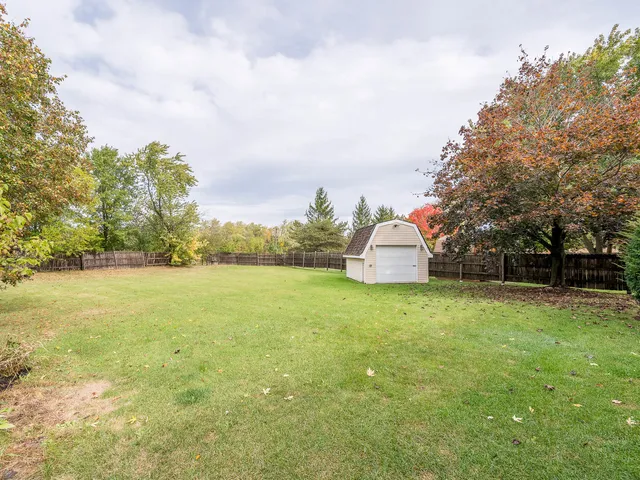 $384,900 | 4150 Midlane Drive, Wadsworth, IL 60083