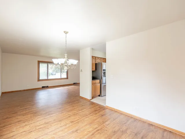 $384,900 | 4150 Midlane Drive, Wadsworth, IL 60083