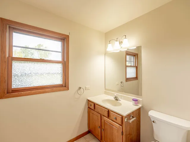 $384,900 | 4150 Midlane Drive, Wadsworth, IL 60083