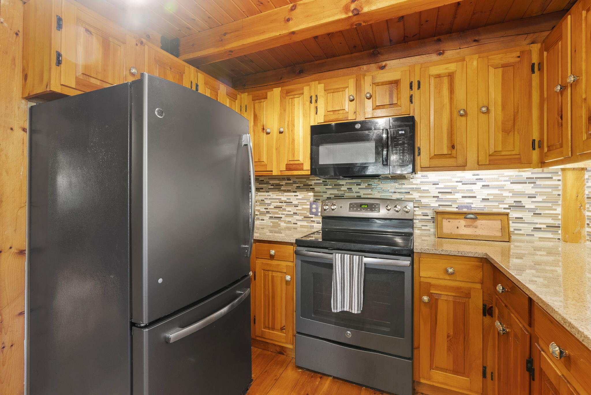 106 Hooper Shores Road York, ME 03909 - Photo 8 of 42 8