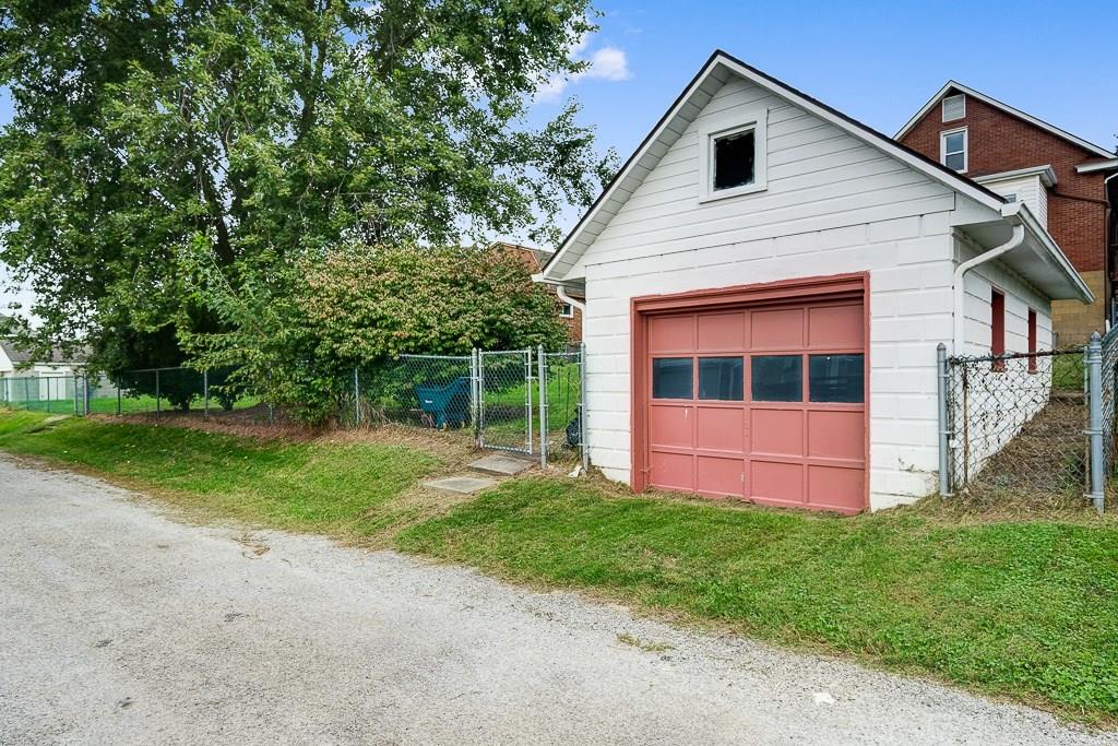 1072 Roup Avenue Brackenridge, PA 15014 - Photo 18 of 18 Garage with alley way