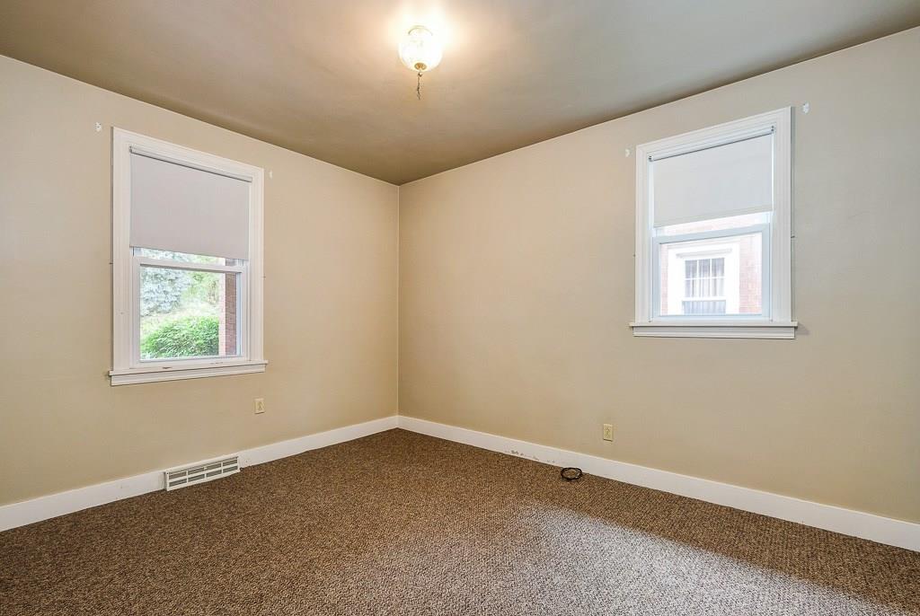 1072 Roup Avenue Brackenridge, PA 15014 - Photo 10 of 18 Bedroom 3