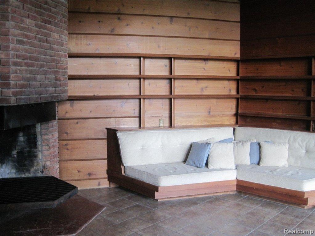 4201 Clark Road Ann Arbor, MI 48105 - Photo 8 of 15 FP in Great Room