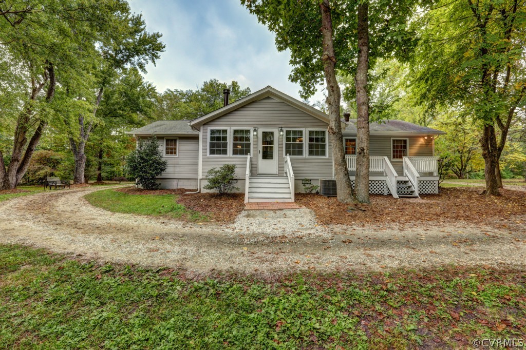 1990 Cartersville Road Goochland, VA 23063 - Photo 2 of 24 Gallery Image 2