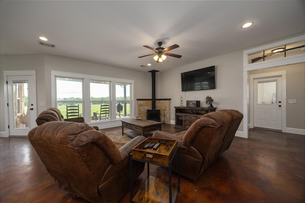 191 Bell Road Van Alstyne, TX 75495 - Photo 22 of 40