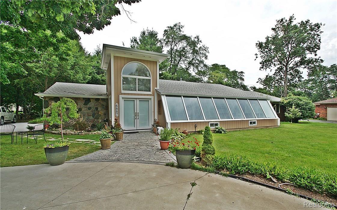 6887 Lahser Road Bloomfield Hills, MI 48301 - Photo 1 of 21 Lahser 6887 (73).JPG