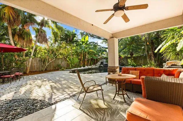 $695,000 | 13817 Cypress Village Circle, Tampa, FL 33618