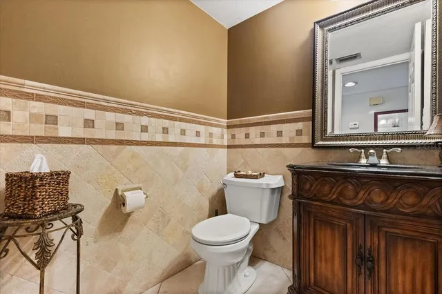 $695,000 | 13817 Cypress Village Circle, Tampa, FL 33618