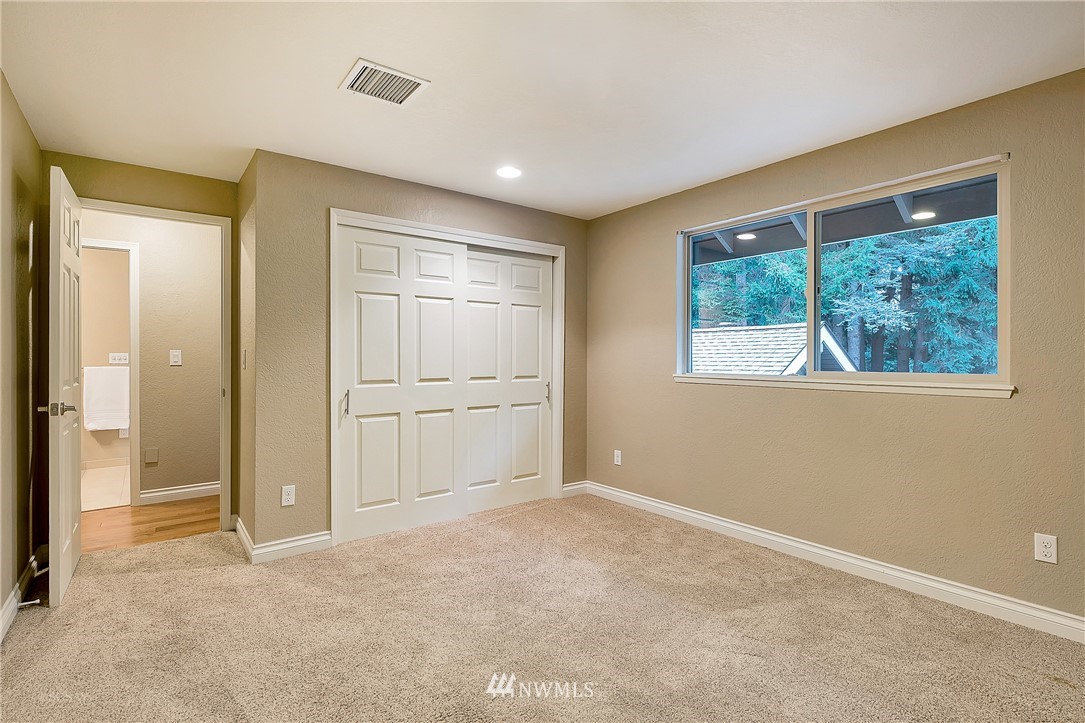 375 West Hemmi Road Bellingham, WA 98226 - Photo 14 of 25