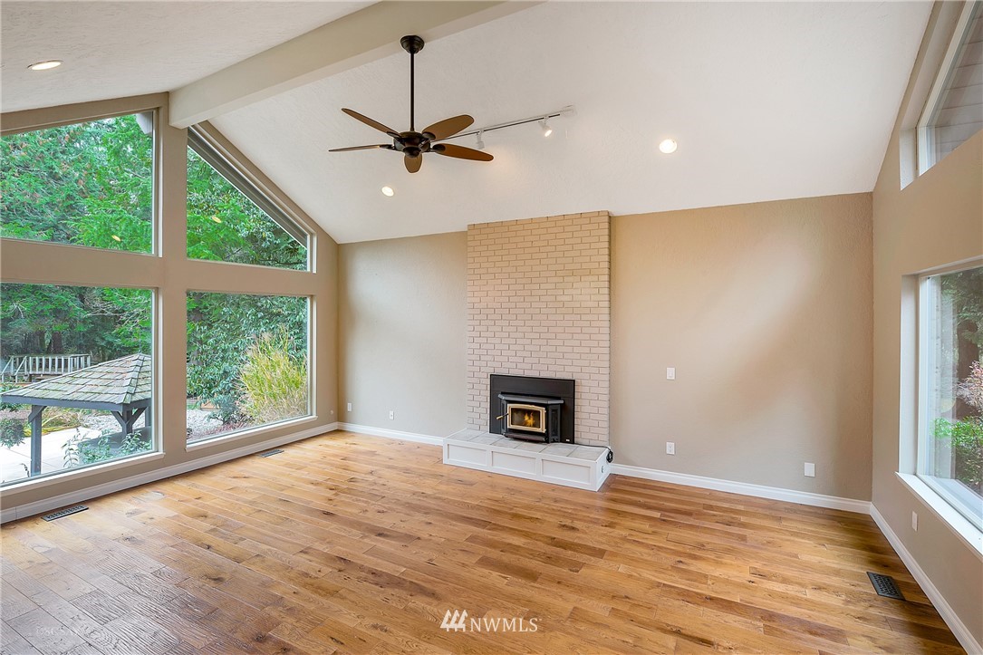 375 West Hemmi Road Bellingham, WA 98226 - Photo 4 of 25