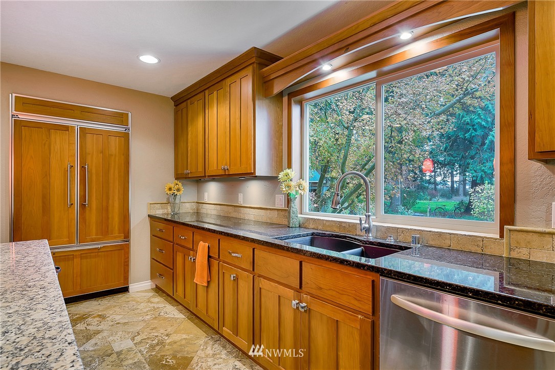 375 West Hemmi Road Bellingham, WA 98226 - Photo 7 of 25