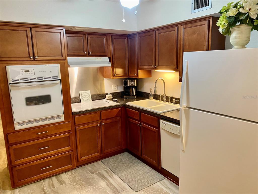 2360 Irish Lane, Unit 64 Clearwater, FL 33763 - Photo 8 of 45