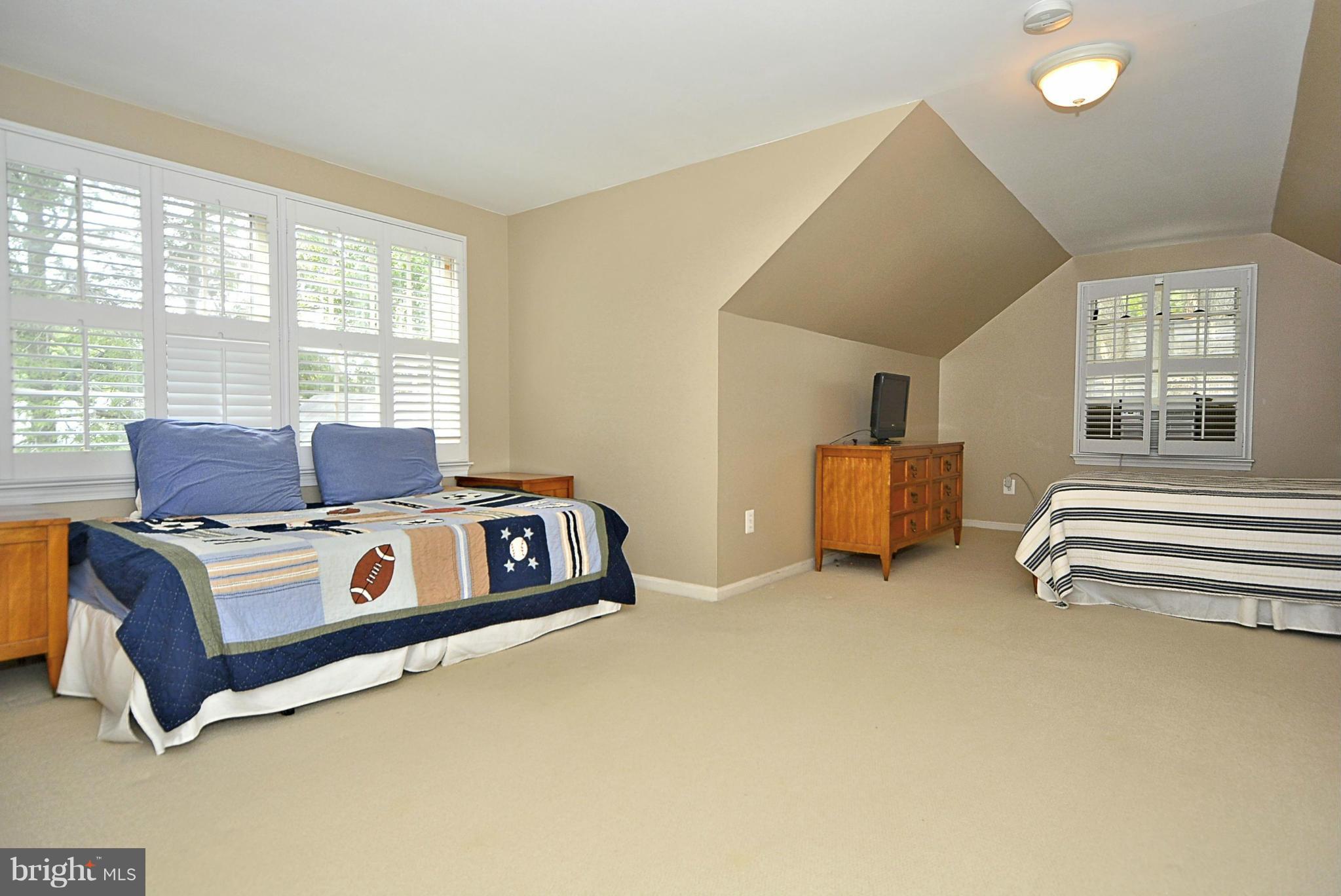1112 Alden Road Alexandria, VA 22308 - Photo 17 of 28 Bedroom