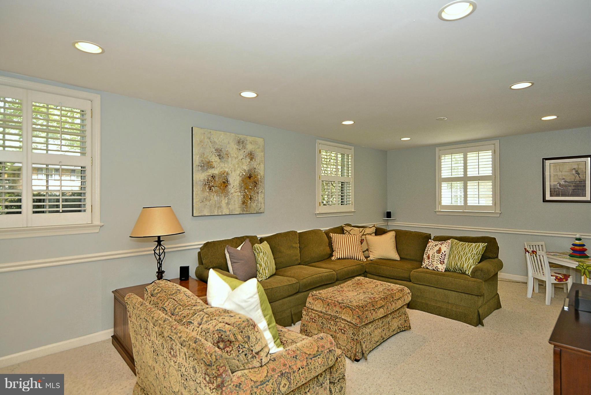1112 Alden Road Alexandria, VA 22308 - Photo 18 of 28 Family Room