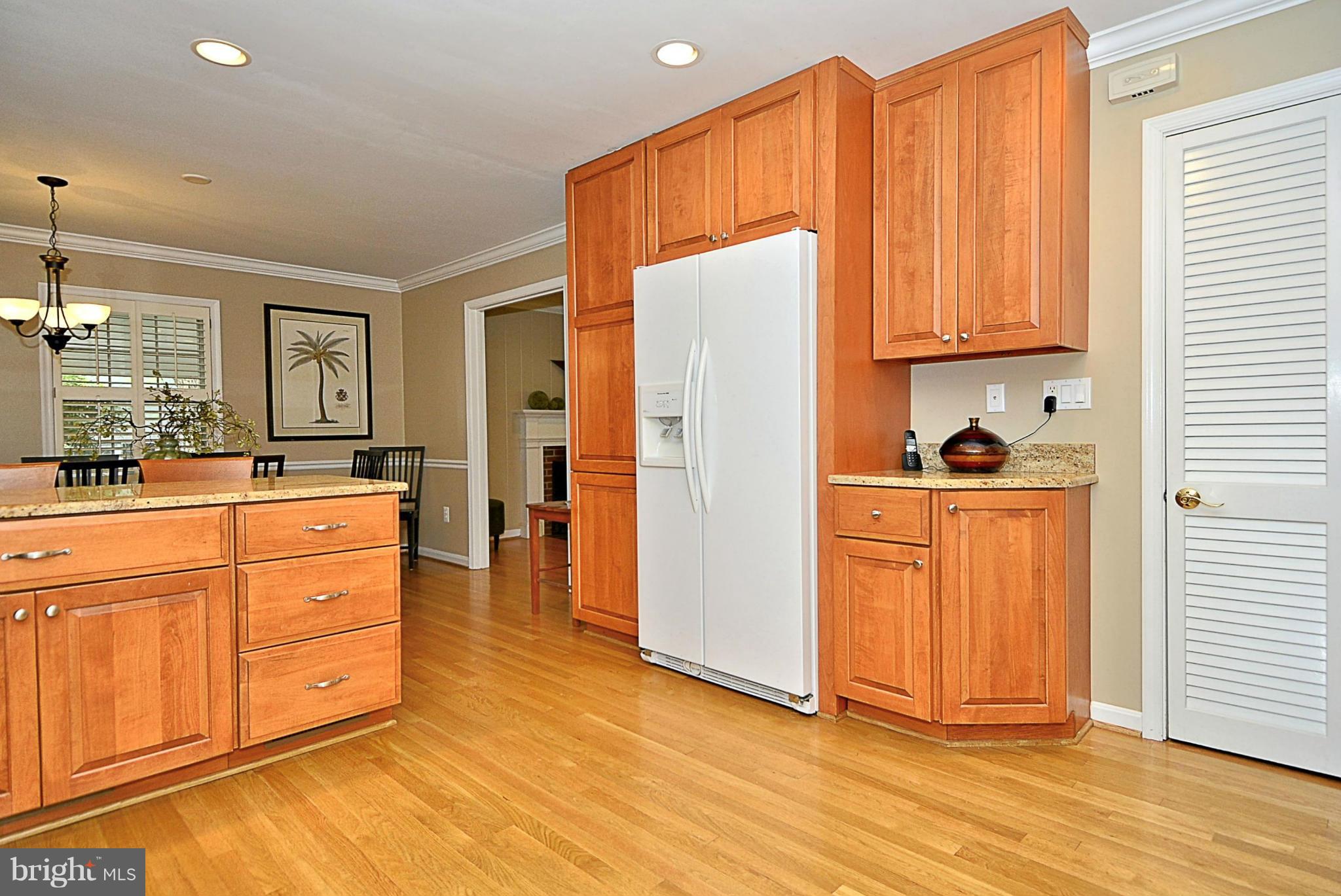 1112 Alden Road Alexandria, VA 22308 - Photo 4 of 28 Kitchen