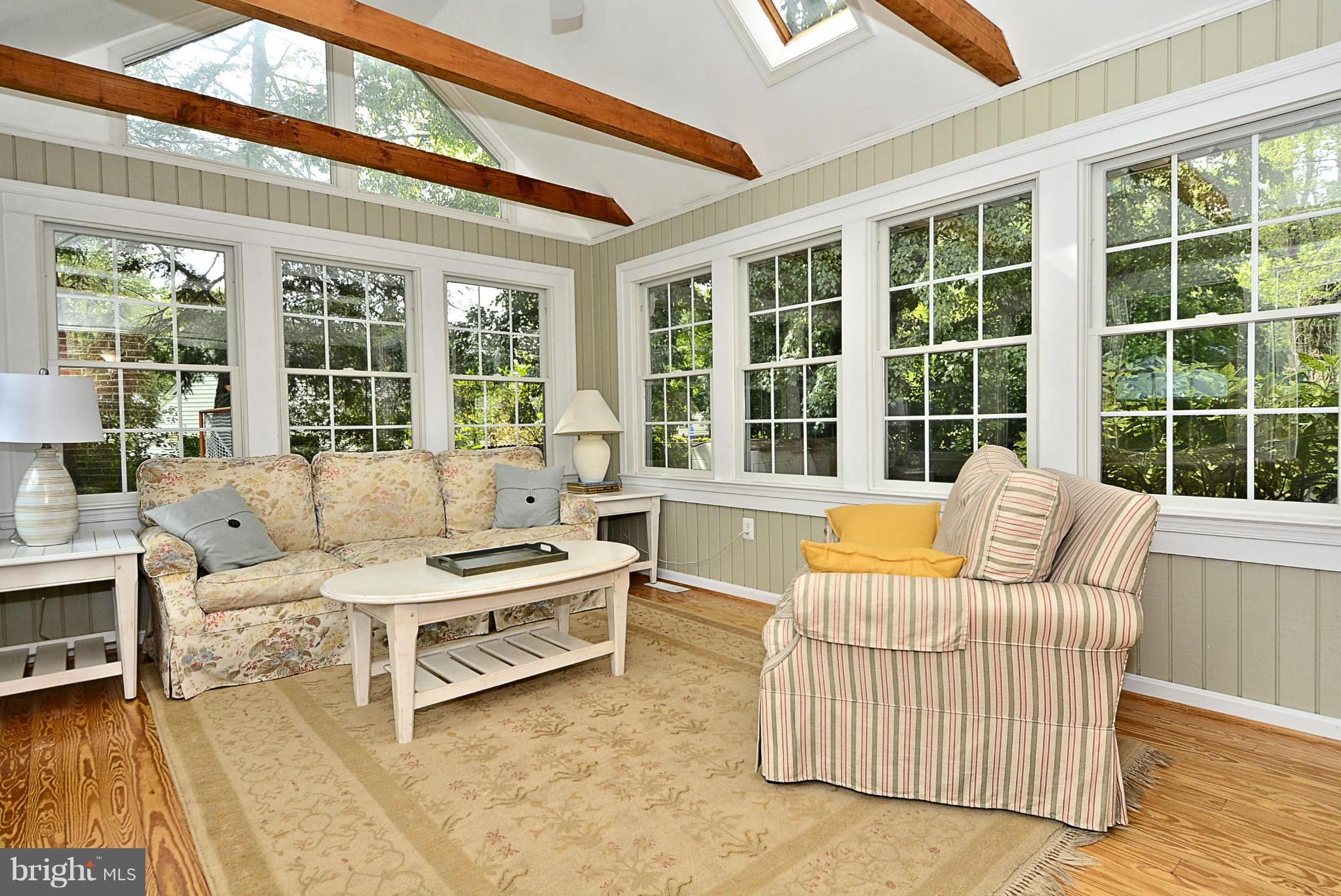 1112 Alden Road Alexandria, VA 22308 - Photo 9 of 28 Interior (General)