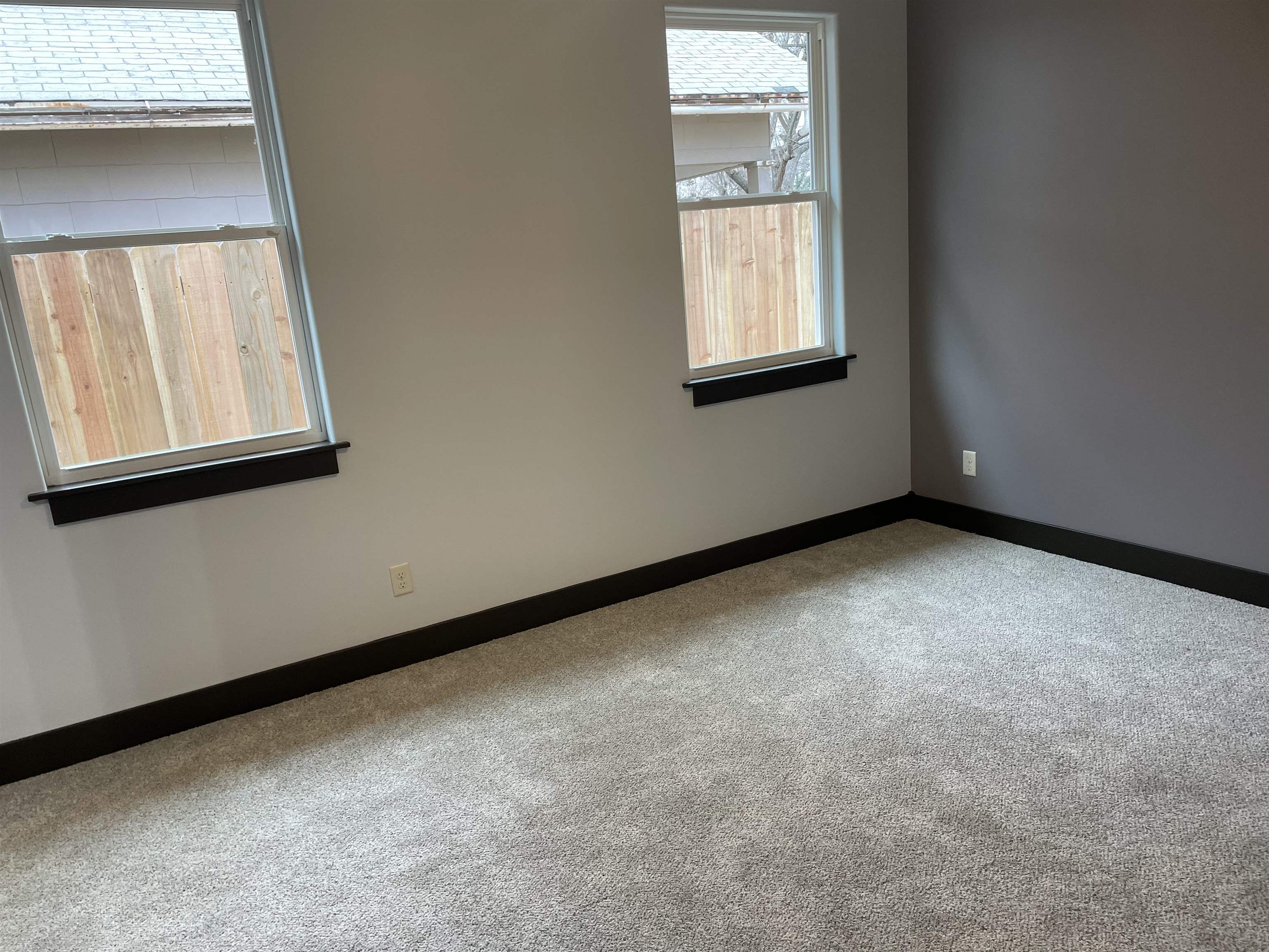 910 West Cave Springs Avenue El Dorado, KS 67042 - Photo 9 of 16