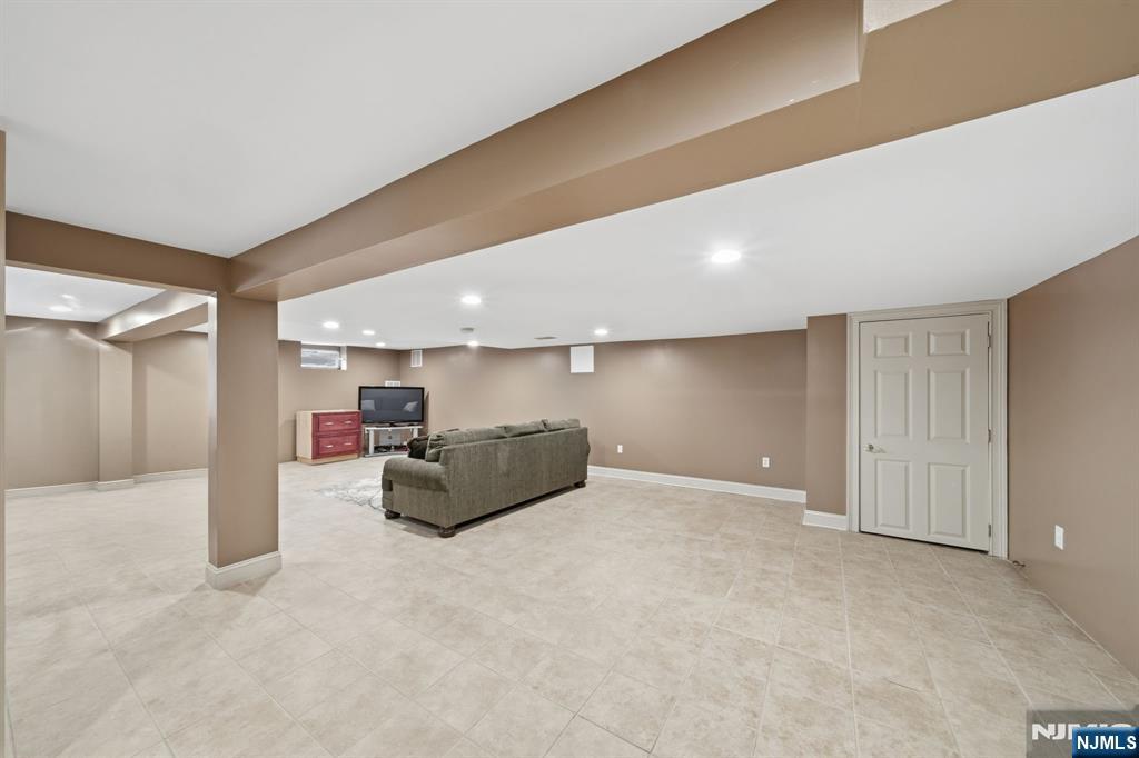 2 Old Orchard Road Morristown, NJ 07960 - Photo 37 of 44