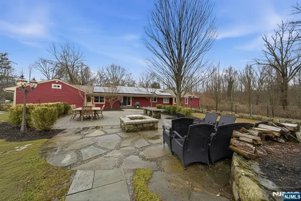 $1,369,000 | 2 Old Orchard Road, Morristown, NJ 07960