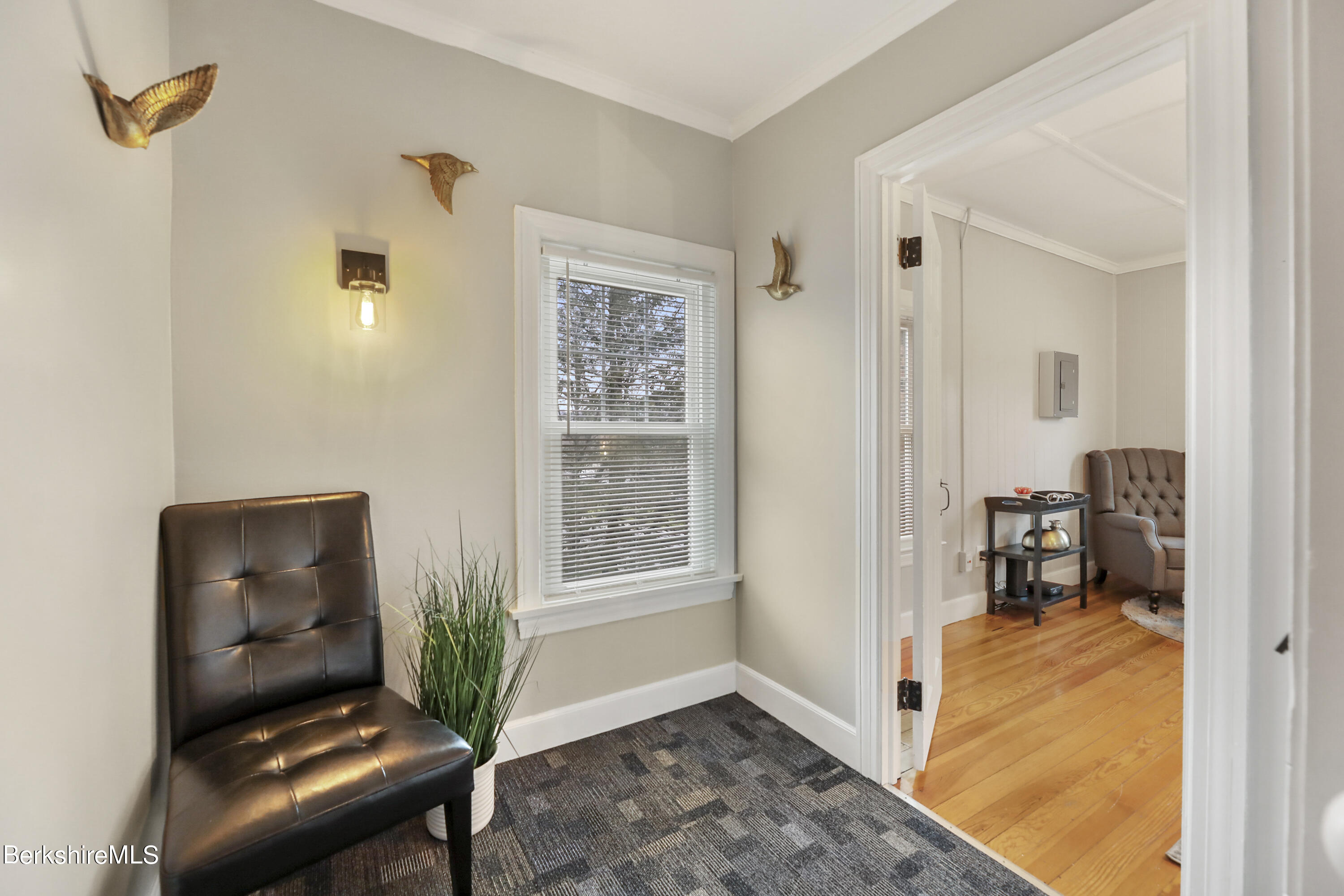 148 Main Street, Unit UPPR Williamstown, MA 01267 - Photo 12 of 20 Landing