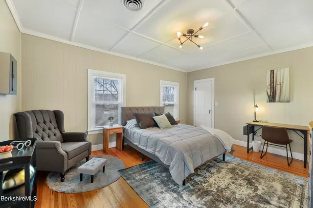 $1,950 | 148 Main Street, Unit UPPR, Williamstown, MA 01267