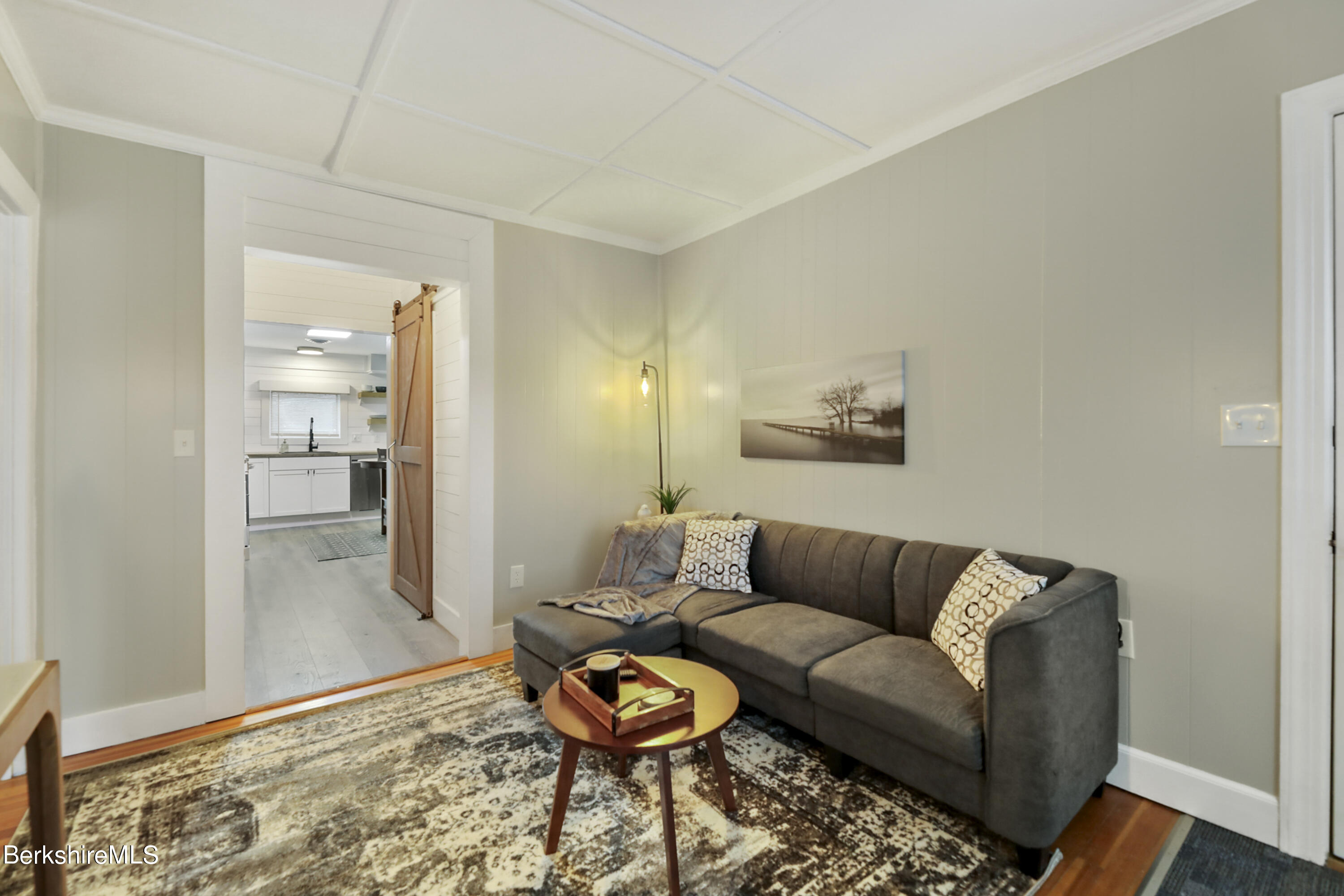 148 Main Street, Unit UPPR Williamstown, MA 01267 - Photo 8 of 20 Living Room