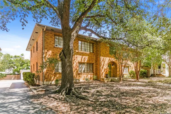 $1,050 | 235 Natalen Avenue, Unit 2, San Antonio, TX 78209
