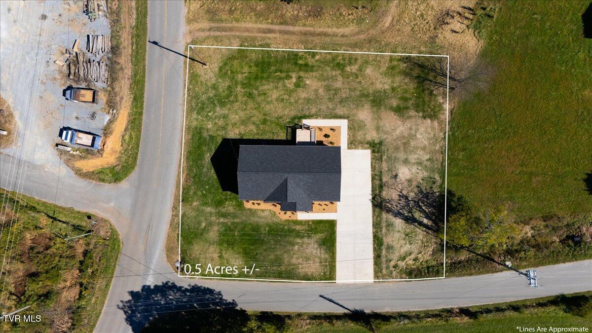 105 Bishop Hollow Road Elizabethton, TN 37643 - Photo 12 of 51 46-DJI_20251015134824_0386_D