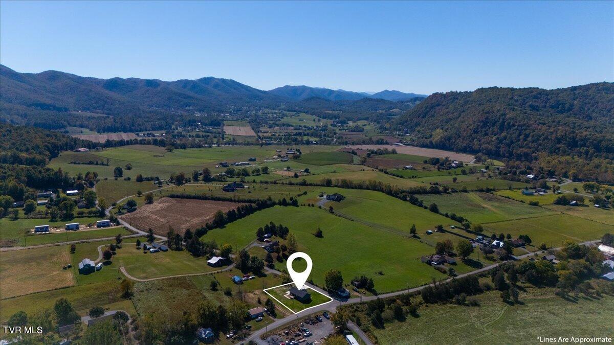 105 Bishop Hollow Road Elizabethton, TN 37643 - Photo 13 of 51 52-DJI_20251015134952_0389_D