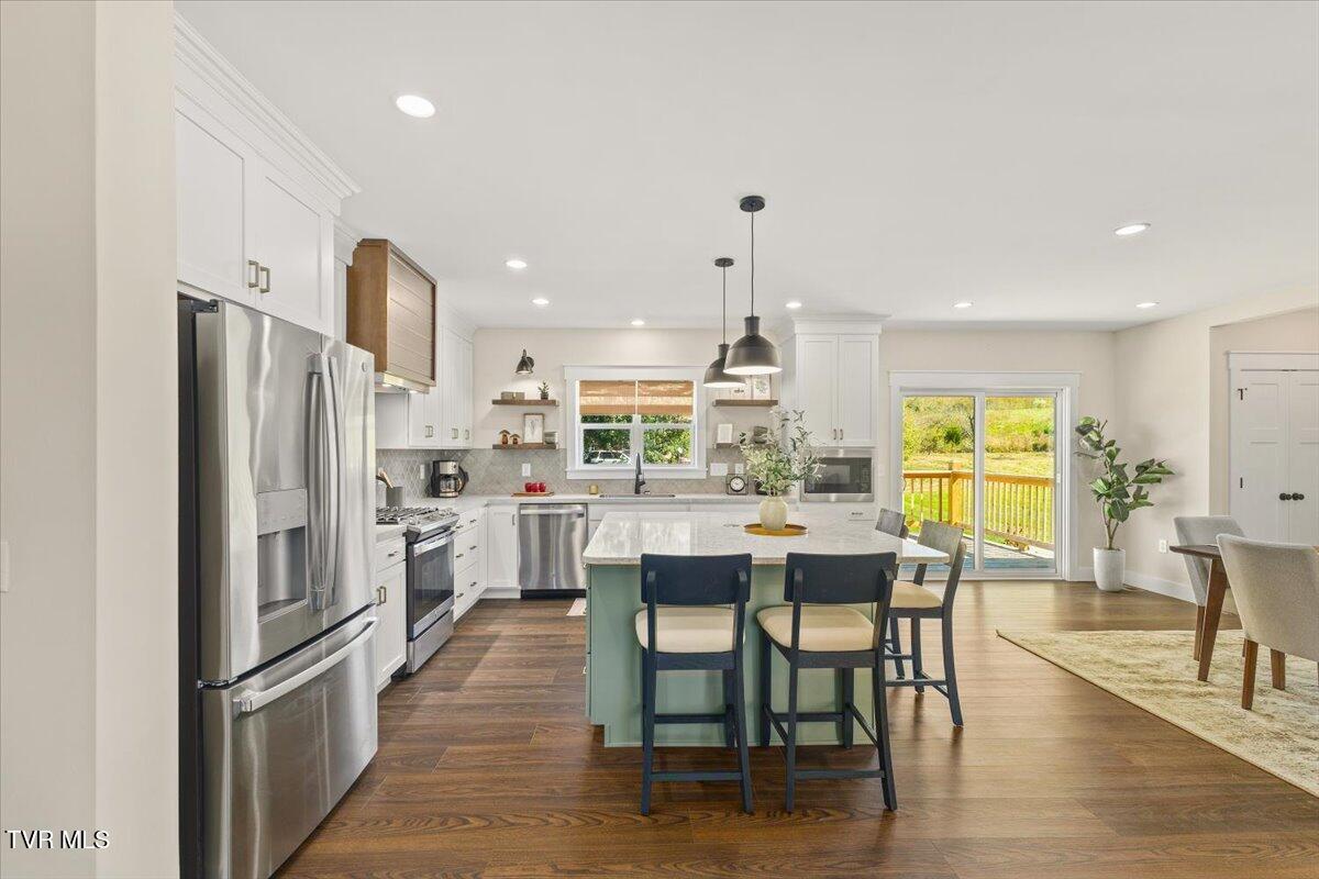 105 Bishop Hollow Road Elizabethton, TN 37643 - Photo 22 of 51 29-128A6567