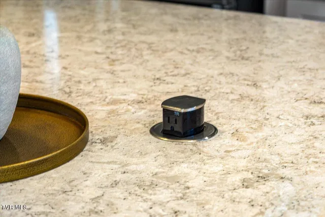 $399,900 | 105 Bishop Hollow Road, Elizabethton, TN 37643