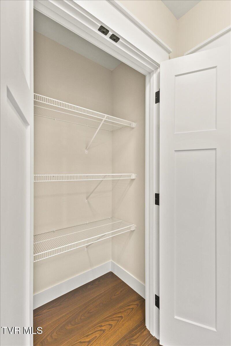 105 Bishop Hollow Road Elizabethton, TN 37643 - Photo 34 of 51 44-128A6598