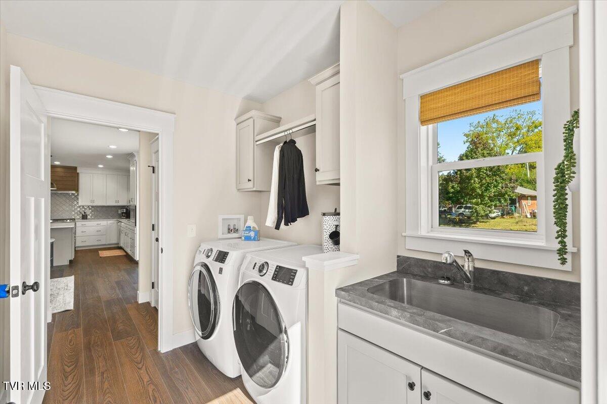 105 Bishop Hollow Road Elizabethton, TN 37643 - Photo 35 of 51 26-128A6556