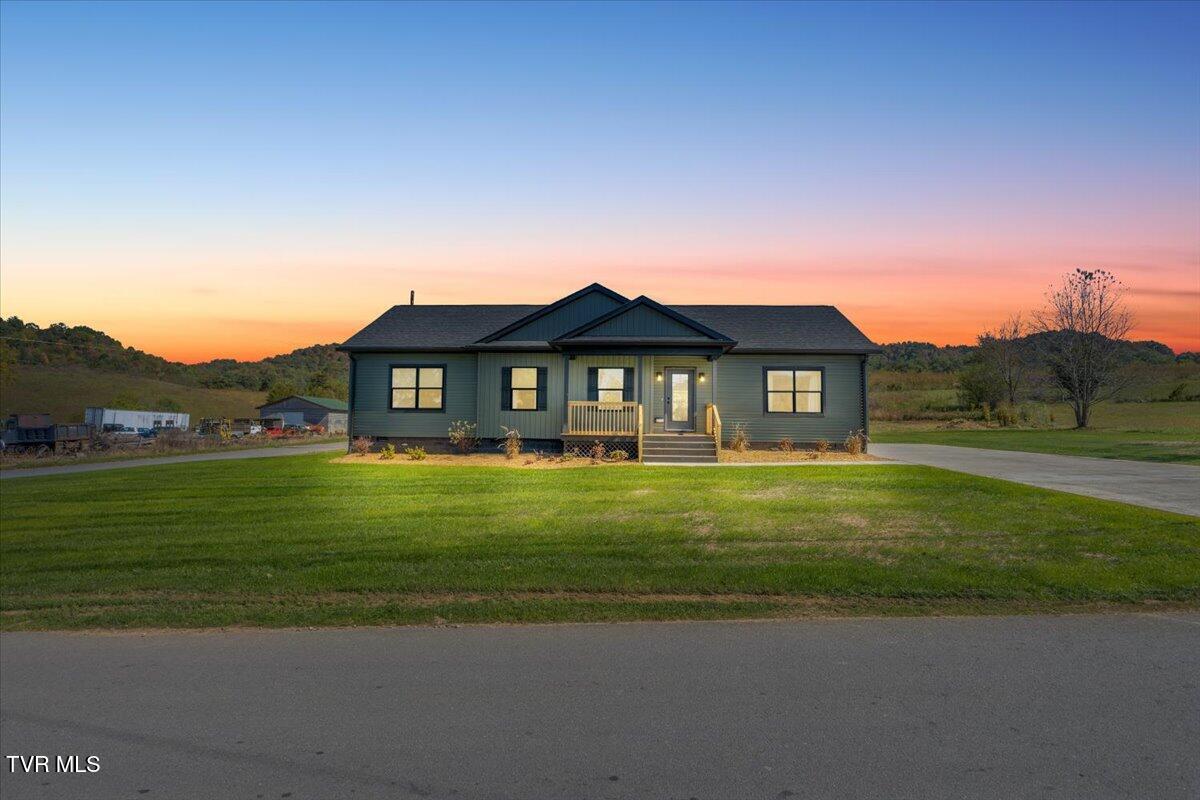 105 Bishop Hollow Road Elizabethton, TN 37643 - Photo 4 of 51 01-DTD