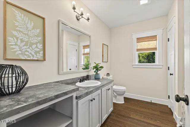 $399,900 | 105 Bishop Hollow Road, Elizabethton, TN 37643