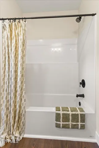 $399,900 | 105 Bishop Hollow Road, Elizabethton, TN 37643