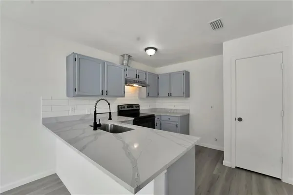 $2,300 | 1019 Sanders Drive, Duncanville, TX 75137