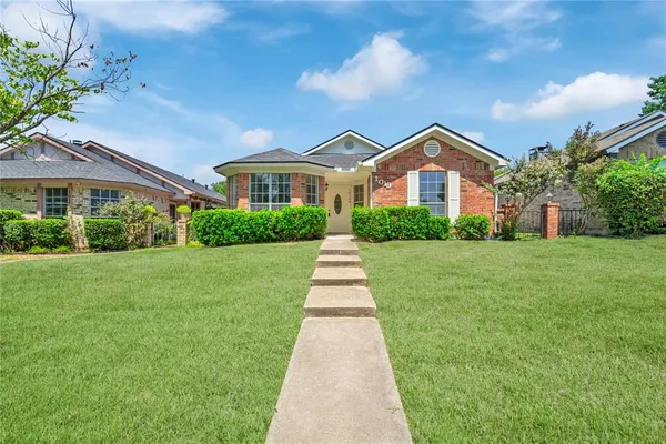 $2,300 | 1019 Sanders Drive, Duncanville, TX 75137